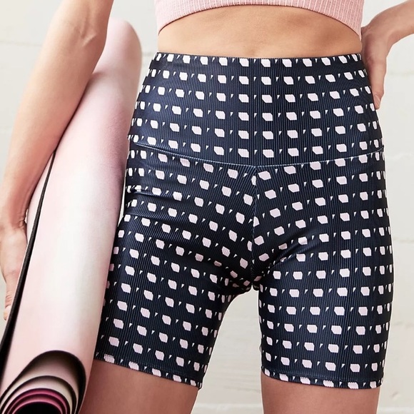 FP Movement by Free People Pants - NWT Free People Movement X Onzie Black and Pink ribbed Bike shorts